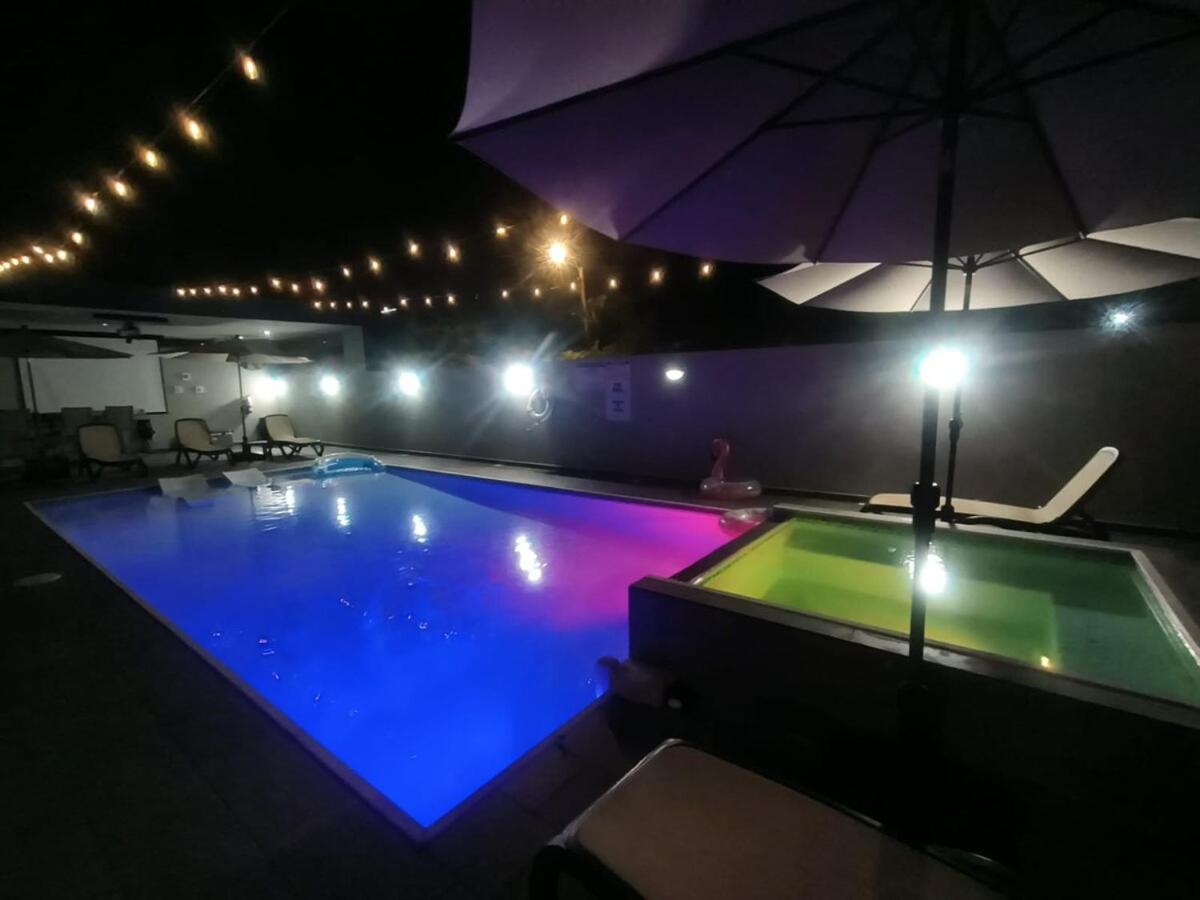 Aquaville Dorado Moderna A Studio 7 Exteriér fotografie